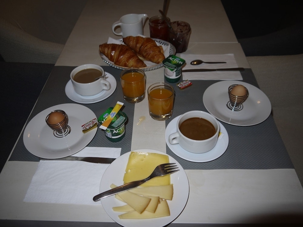 Imagen del bar/restaurante del Hotel Du Portalet. Foto 3