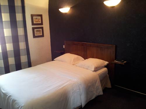 Imagen de la habitación del Hotel Du Pot D'etain. Foto 4