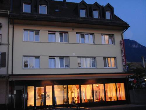 Imagen de la habitación del Hotel Du Quai. Foto 2