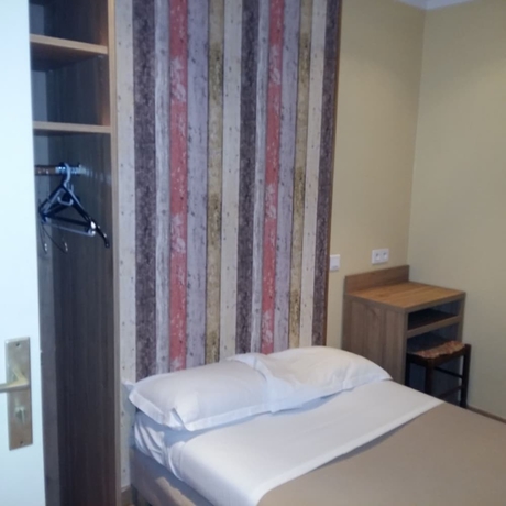 Imagen de la habitación del Hotel Du Roi René. Foto 6