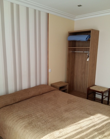 Imagen de la habitación del Hotel Du Roi René. Foto 10