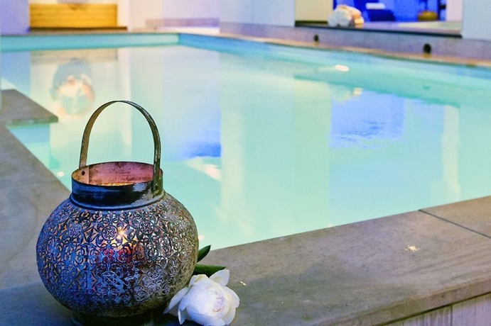 Imagen de la piscina del Hotel Du Soleil Le Terminus. Foto 13