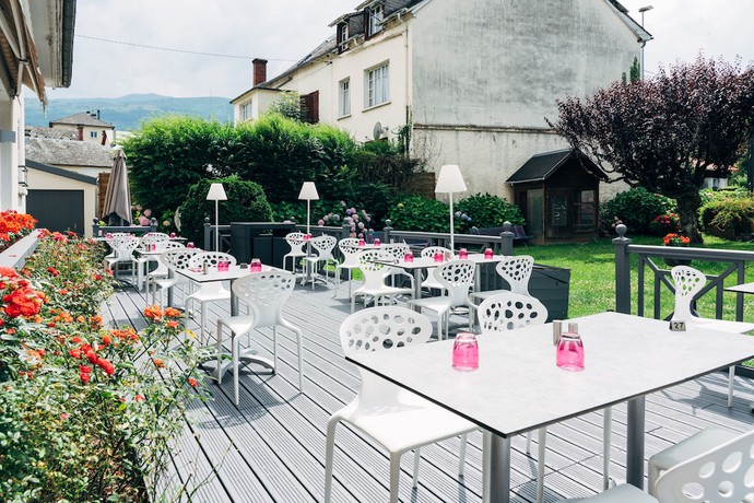 Imagen de los exteriores del Hotel Du Soleil Levant. Foto 11