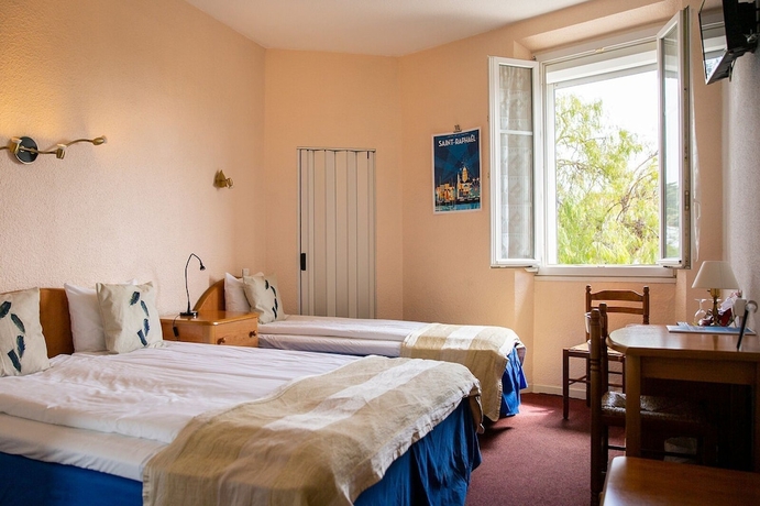 Imagen de la habitación del Hotel Du Soleil, Saint Raphael. Foto 4