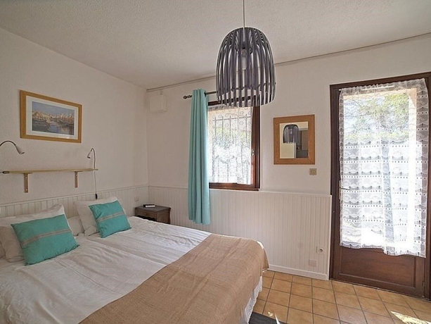Imagen de la habitación del Hotel Du Soleil, Saint Raphael. Foto 6