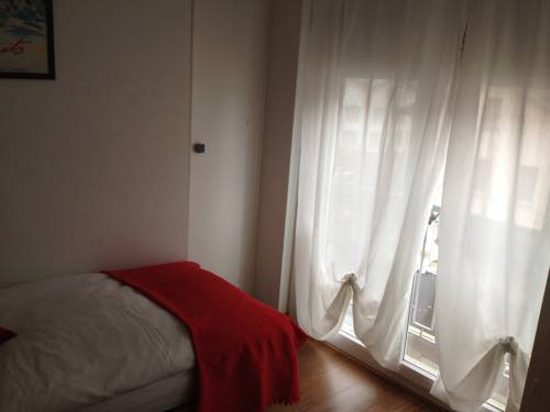 Imagen de la habitación del Hotel Du Stand. Foto 7
