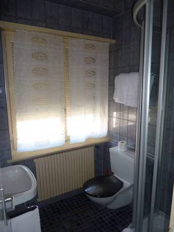 Imagen de la habitación del Hotel Du Stand. Foto 16
