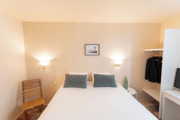 Imagen de la habitación del Hotel Du Th&eacute;&acirc;tre, Burdeos. Foto 2