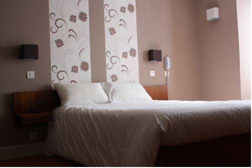 Imagen de la habitación del Hotel Du Touring. Foto 6