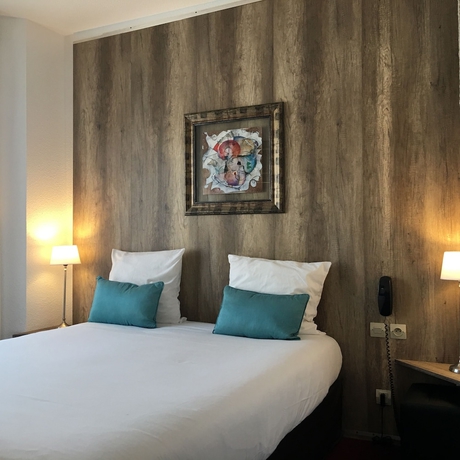 Imagen de la habitación del Hotel Du Trosy Clamart. Foto 15