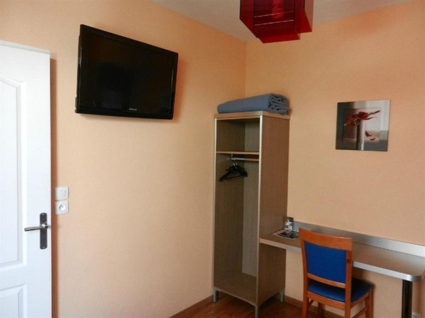 Imagen de la habitación del Hotel Du Val De Sa&ocirc;ne. Foto 5