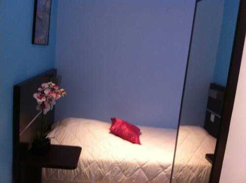 Imagen de la habitación del Hotel Du Vieux Port. Foto 3