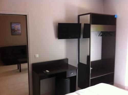 Imagen de la habitación del Hotel Du Vieux Port. Foto 8