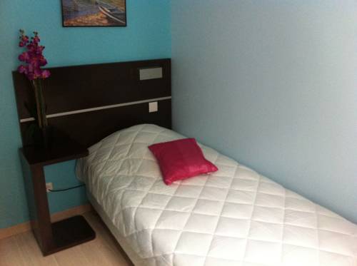 Imagen de la habitación del Hotel Du Vieux Port. Foto 12