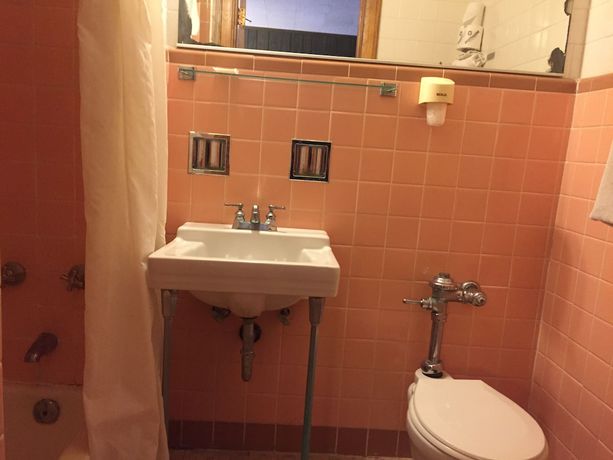 Imagen de la habitación del Hotel Du Wayne Motel. Foto 3
