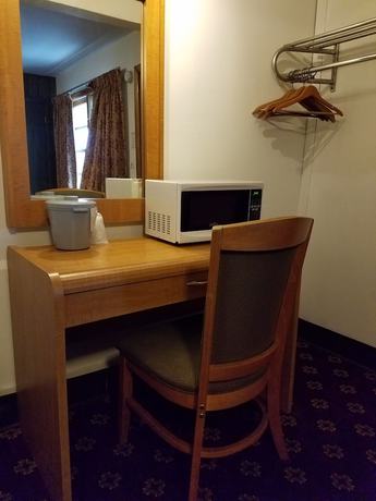 Imagen de la habitación del Hotel Du Wayne Motel. Foto 9