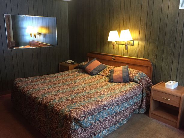 Imagen de la habitación del Hotel Du Wayne Motel. Foto 12