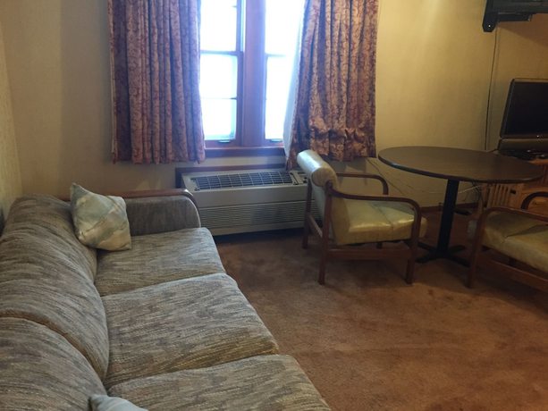 Imagen de la habitación del Hotel Du Wayne Motel. Foto 19