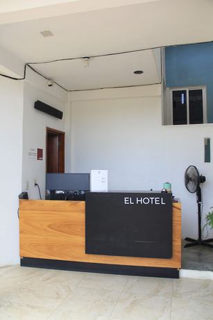 Imagen de los interiores del Hotel DuHotel. Foto 17