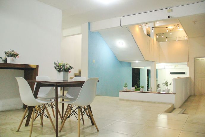 Imagen general del Hotel DuHotel. Foto 4