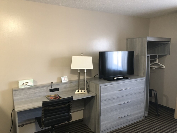 Imagen de la habitación del Hotel DuPont Suites. Foto 10