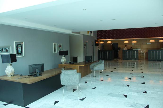 Imagen de los interiores del Hotel Dua Sentral Suites. Foto 5