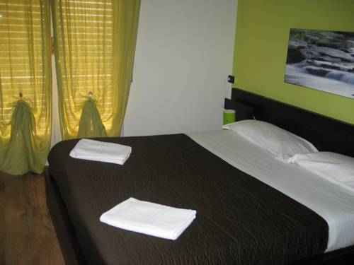 Imagen de la habitación del Hotel Duarte. Foto 9