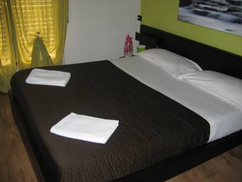 Imagen de la habitación del Hotel Duarte. Foto 10