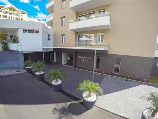 Imagen de los exteriores del Hotel Duas Torres. Foto 9