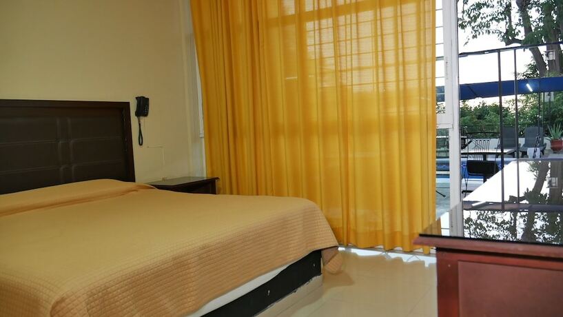 Imagen general del Hotel Dub&aacute;i de Miramar. Foto 4