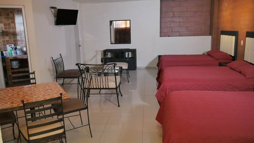 Imagen de la habitación del Hotel Dub&aacute;i de Miramar. Foto 16