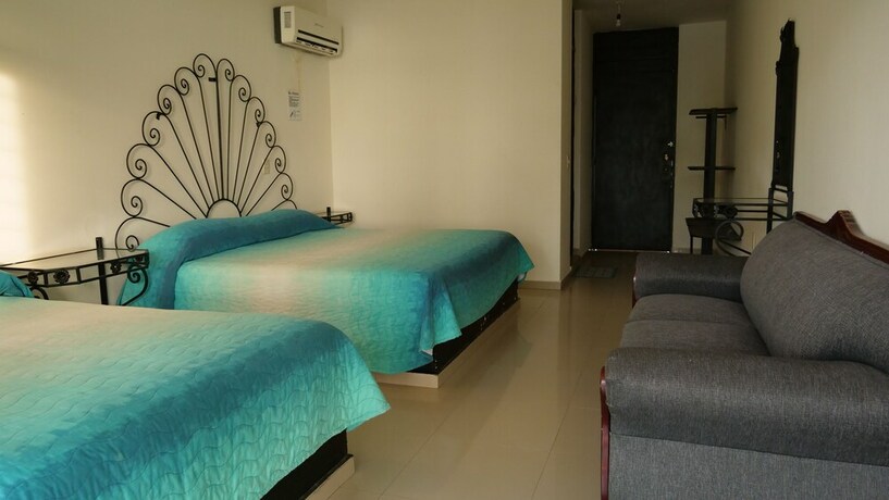 Imagen general del Hotel Dub&aacute;i de Miramar. Foto 12