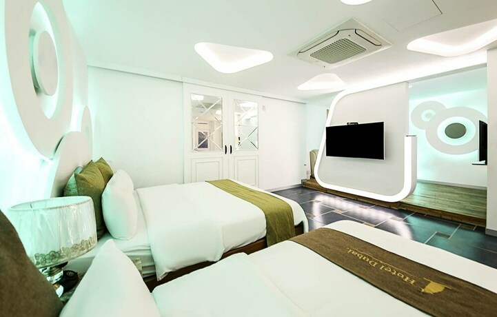 Imagen de la habitación del Hotel Dubai Hotel. Foto 9