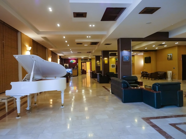 Imagen de los interiores del Hotel Dubai International. Foto 18