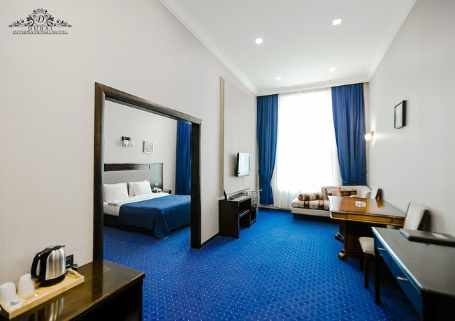 Imagen de la habitación del Hotel Dubai International. Foto 9