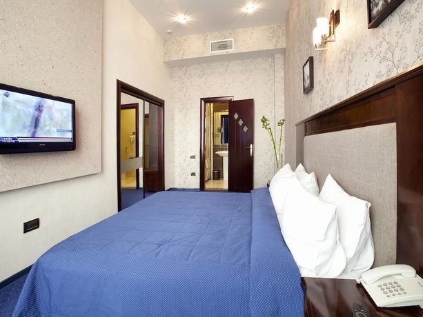 Imagen de la habitación del Hotel Dubai International. Foto 15