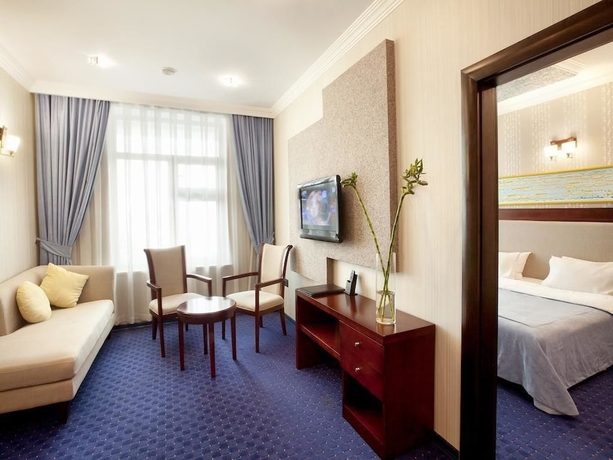 Imagen de la habitación del Hotel Dubai International. Foto 17
