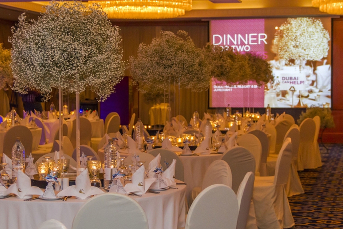 Imagen de los interiores del Hotel Dubai Marine Beach Resort and Spa. Foto 11