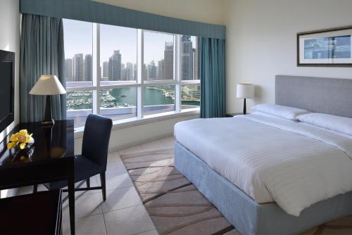 Imagen de la habitación del Hotel Dubai Marriott Harbour and Suites. Foto 6