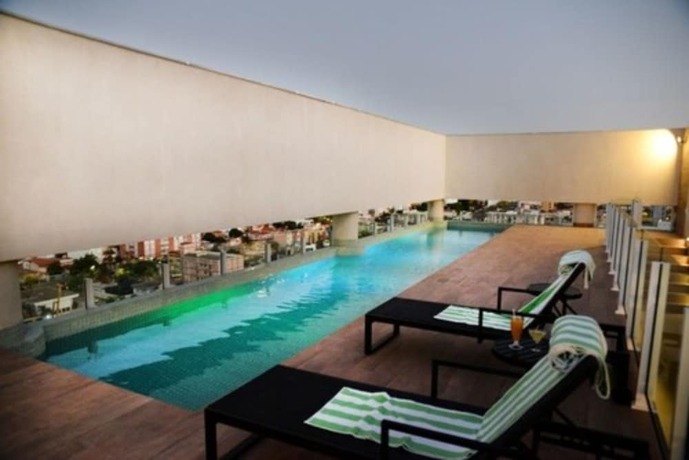 Imagen general del Hotel Dubai Su&iacute;tes. Foto 6