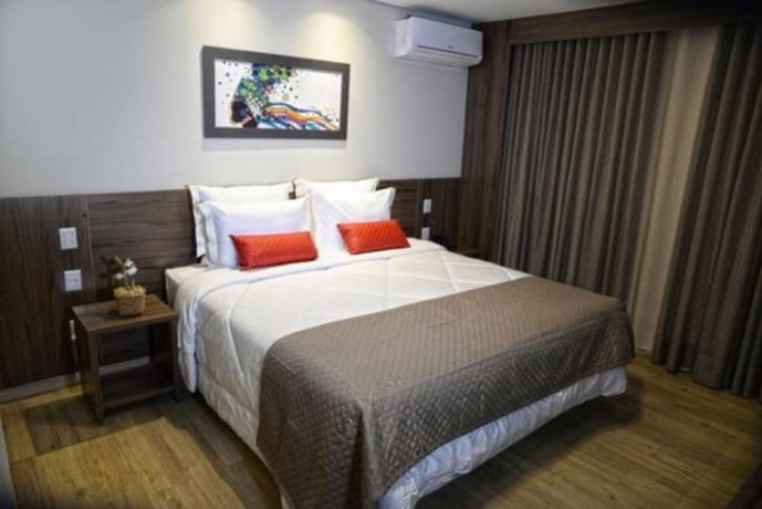 Imagen de la habitación del Hotel Dubai Su&iacute;tes. Foto 15