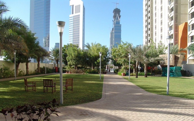 Imagen de los exteriores del Hotel Dubai Trade Centre. Foto 11
