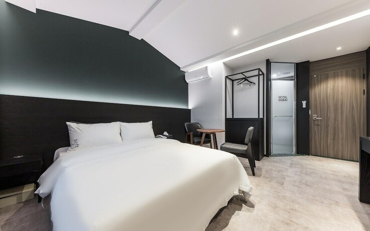 Imagen de la habitación del Hotel Dubai in Dangjin. Foto 14