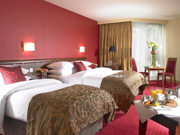 Imagen de la habitación del Hotel Dublin Skylon. Foto 7