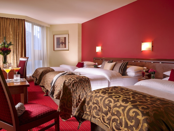 Imagen de la habitación del Hotel Dublin Skylon. Foto 8