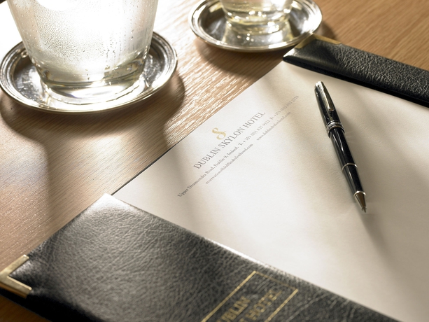 Imagen de los interiores del Hotel Dublin Skylon. Foto 16