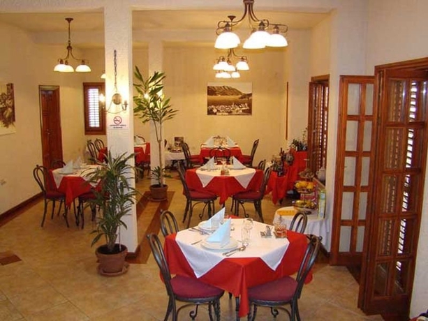 Imagen general del Hotel Dubrava, Budva. Foto 9