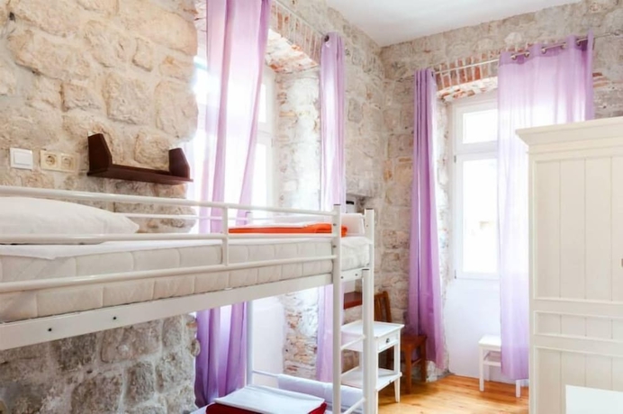 Imagen de la habitación del Hotel Dubrovnik Old Town Hostel. Foto 7