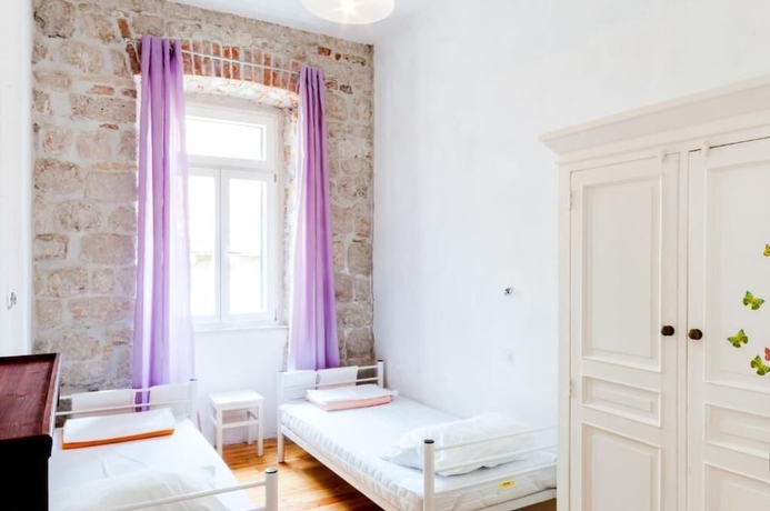 Imagen de la habitación del Hotel Dubrovnik Old Town Hostel. Foto 11