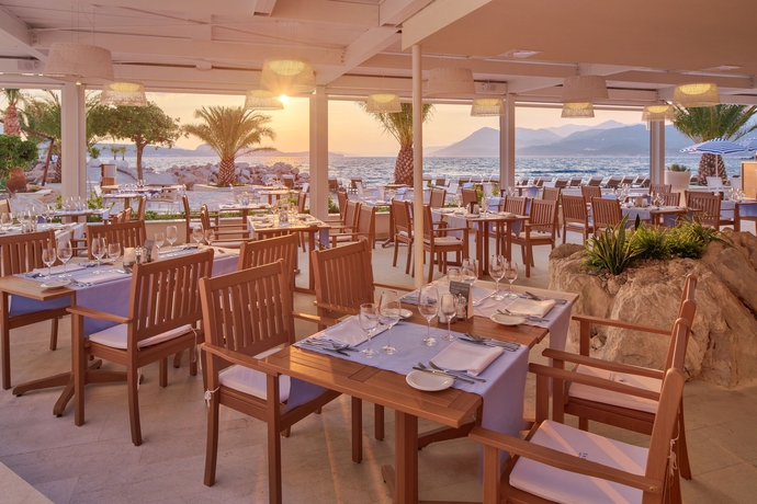 Imagen del bar/restaurante del Hotel Dubrovnik President Valamar Collection. Foto 3